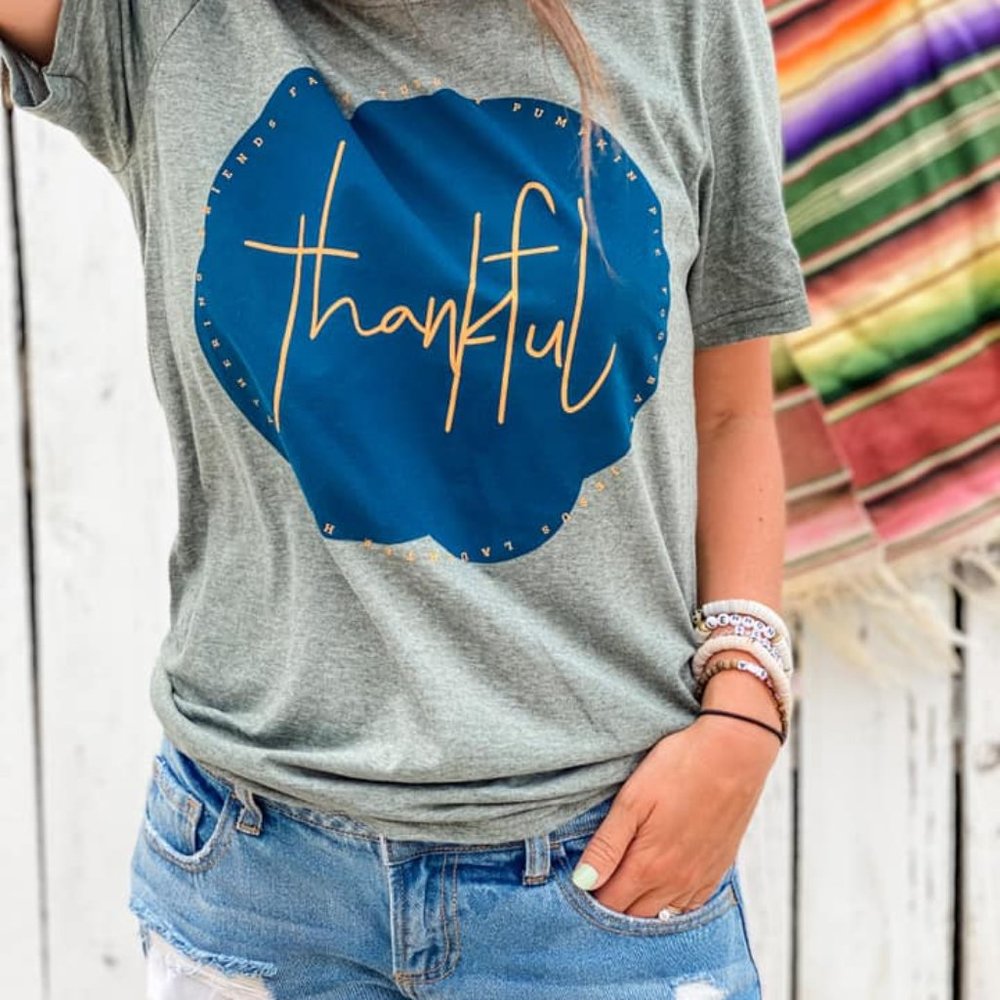 Thankful Tee - Picture 7 of 7